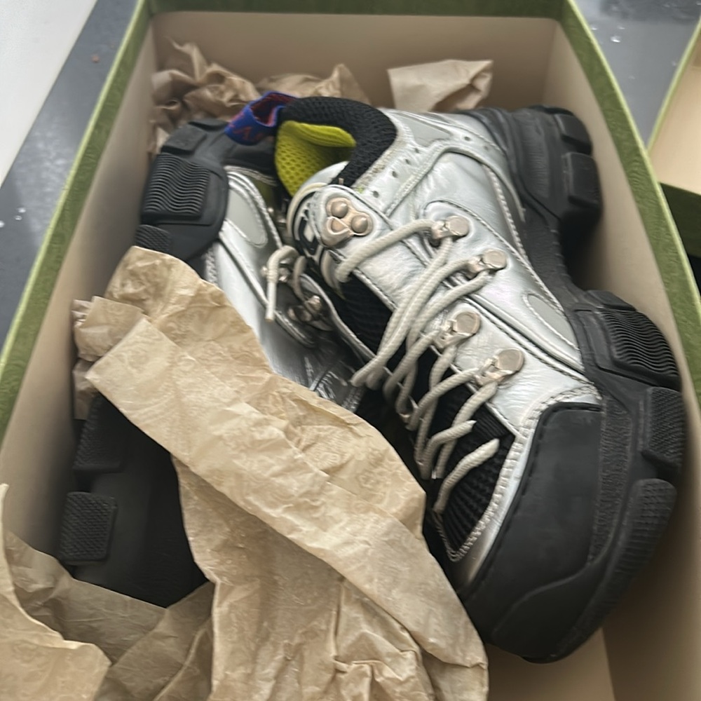 Gucci athletic shoes - Picture 12 of 13